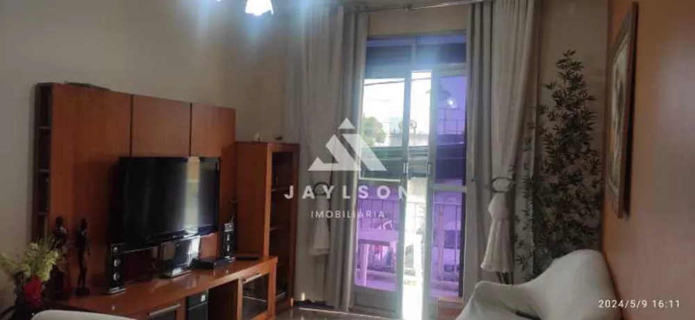 Apartamento à venda com 2 quartos, 64m² - Foto 1