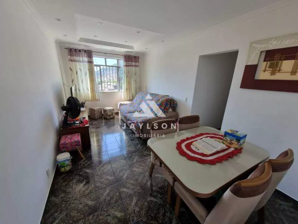 Apartamento à venda com 2 quartos, 70m² - Foto 1