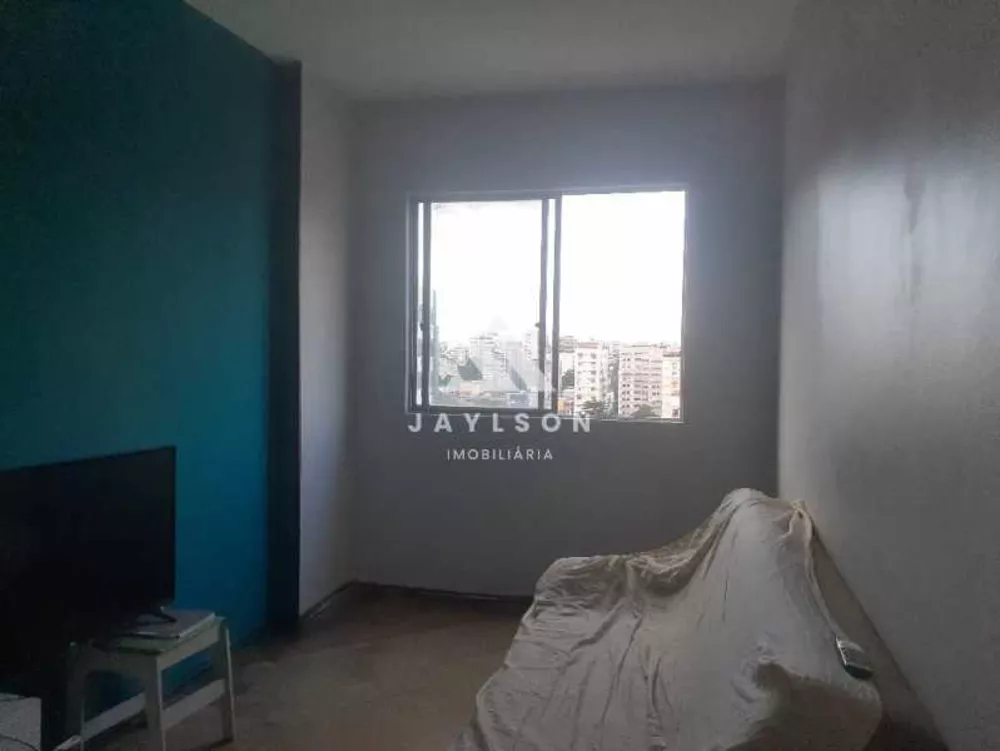 Apartamento à venda com 3 quartos, 71m² - Foto 2