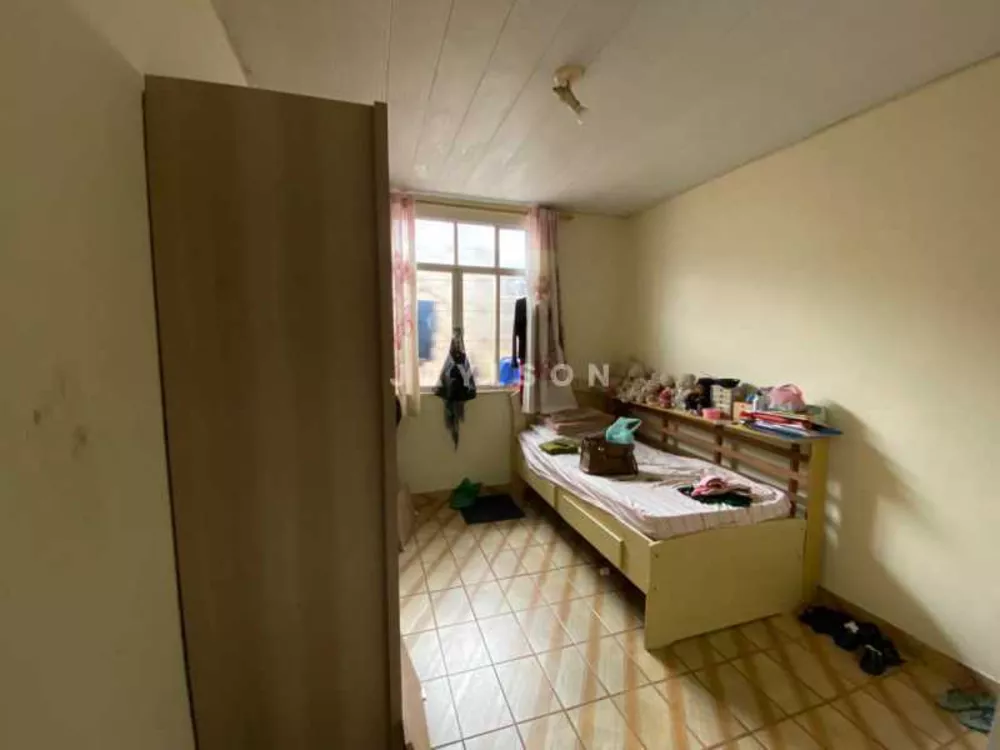 Apartamento à venda com 5 quartos, 130m² - Foto 3