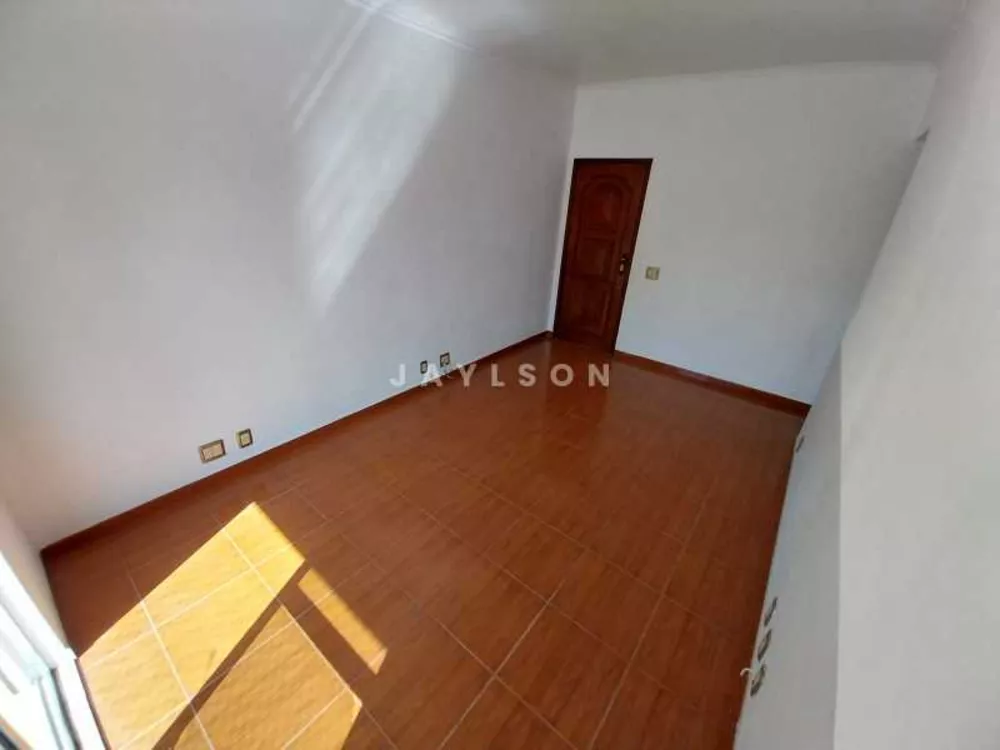 Apartamento à venda com 2 quartos, 65m² - Foto 4