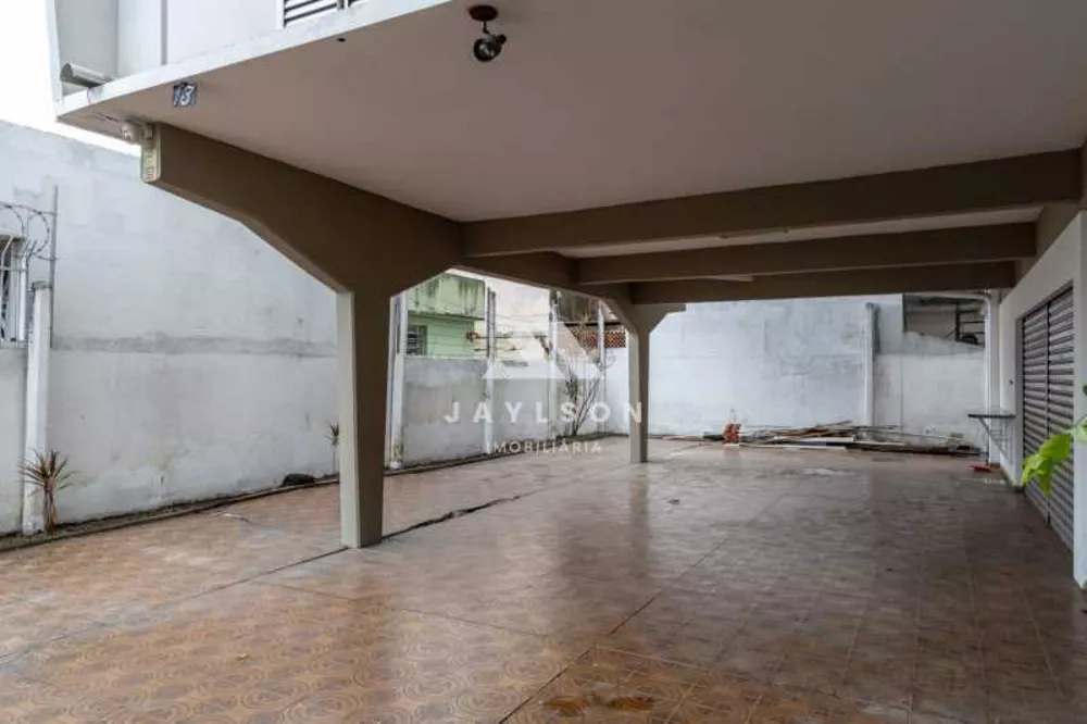 Casa à venda com 3 quartos, 320m² - Foto 1