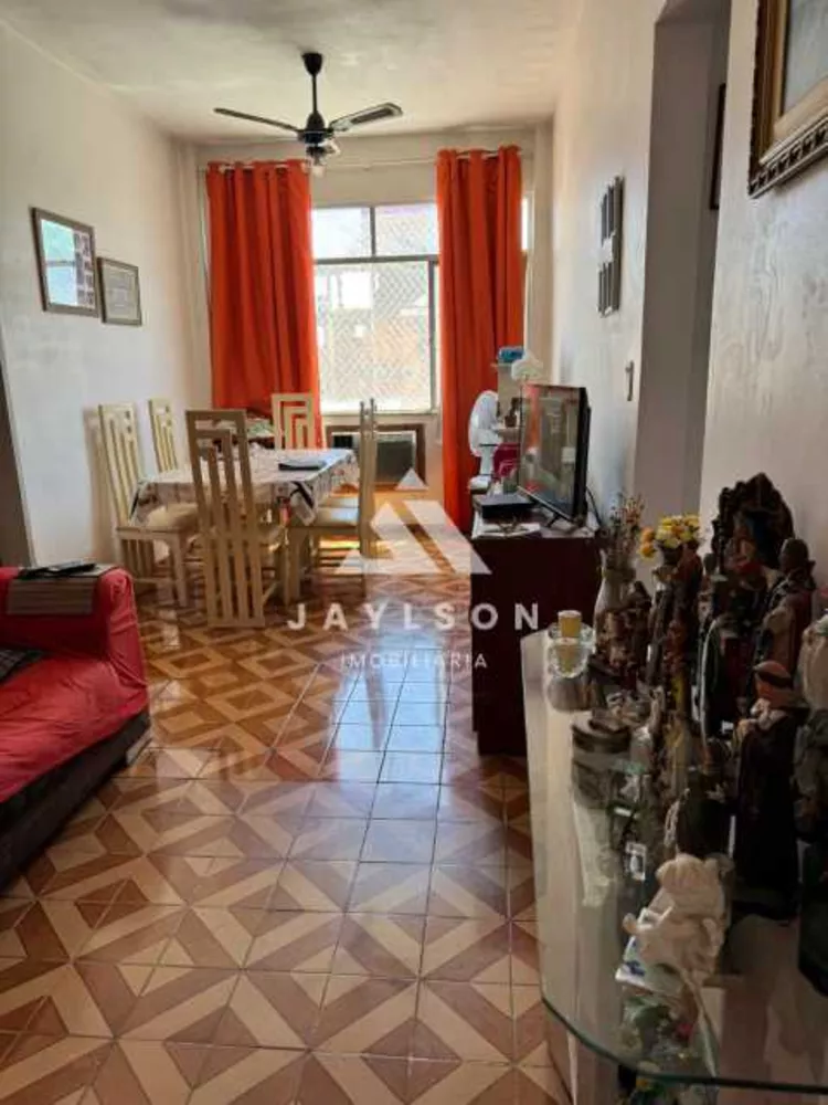 Apartamento à venda com 2 quartos, 70m² - Foto 2