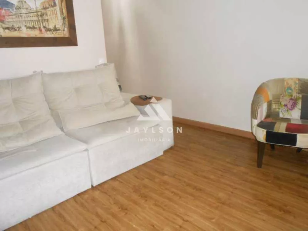 Apartamento à venda com 2 quartos, 70m² - Foto 1