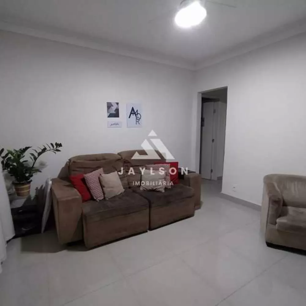 Casa de Vila à venda com 3 quartos, 54m² - Foto 2