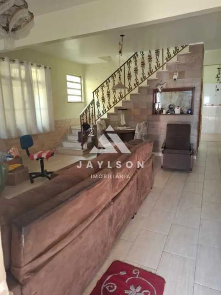 Casa, 4 quartos, 242 m² - Foto 2