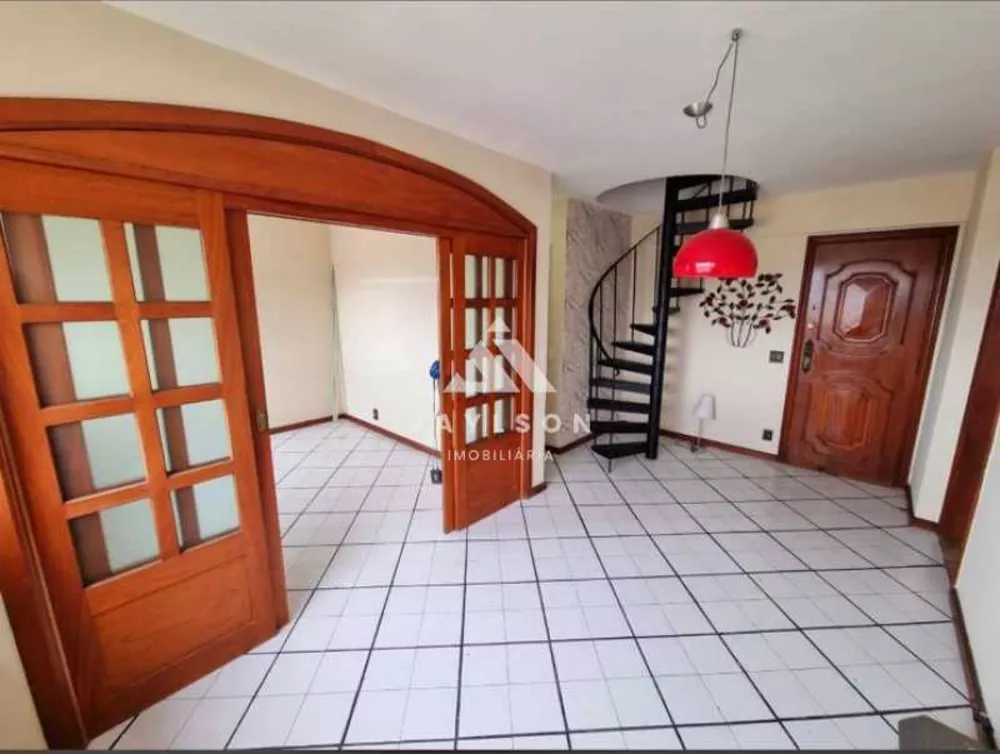 Cobertura à venda com 3 quartos, 180m² - Foto 1