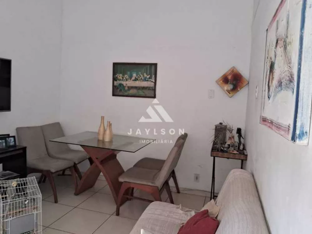 Apartamento à venda com 3 quartos, 77m² - Foto 1