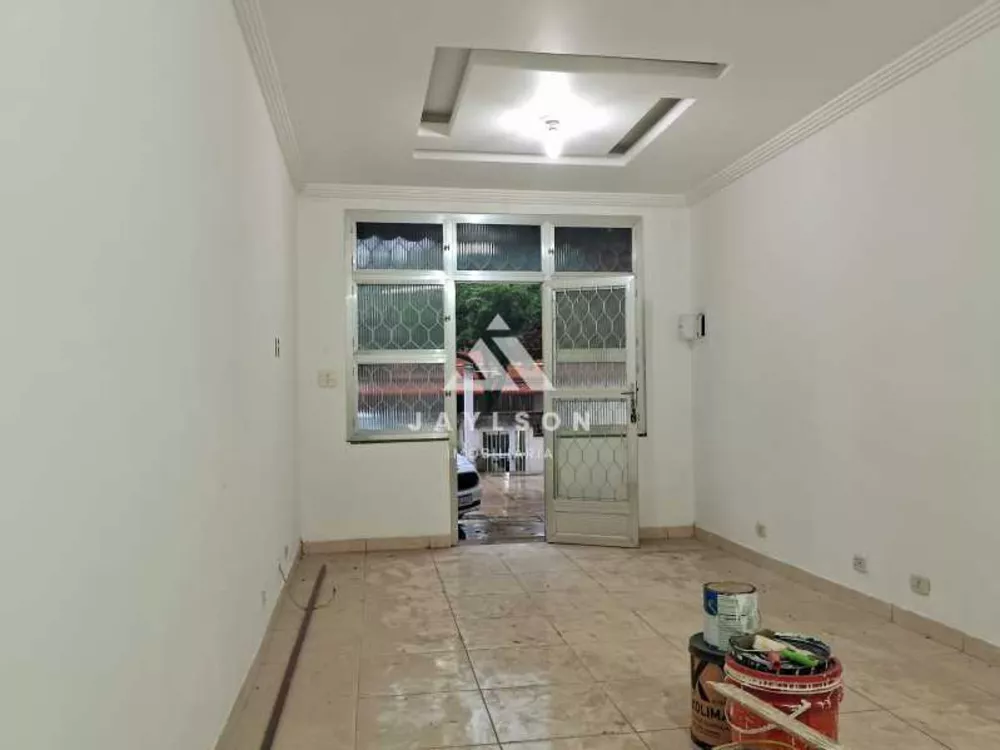 Casa à venda com 2 quartos, 75m² - Foto 4