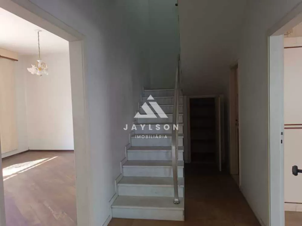 Casa, 3 quartos, 233 m² - Foto 13