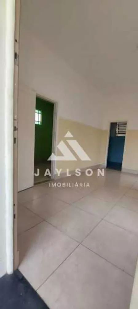 Casa, 4 quartos, 235 m² - Foto 1