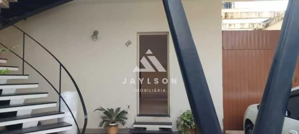 Casa, 4 quartos, 235 m² - Foto 8