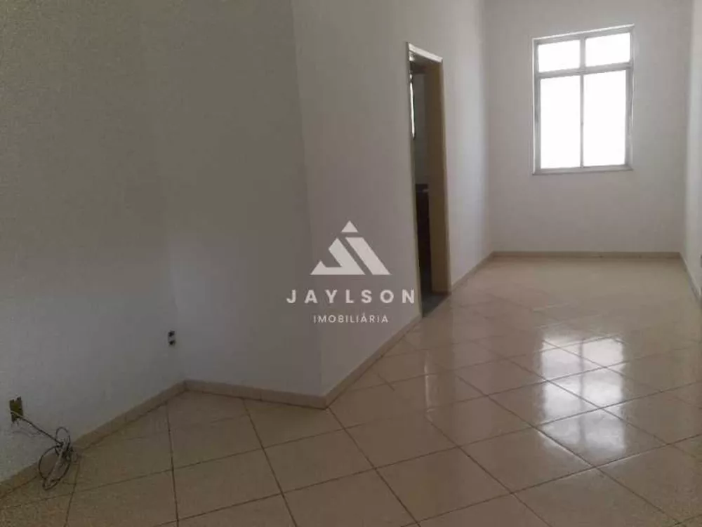 Apartamento à venda com 2 quartos, 65m² - Foto 2