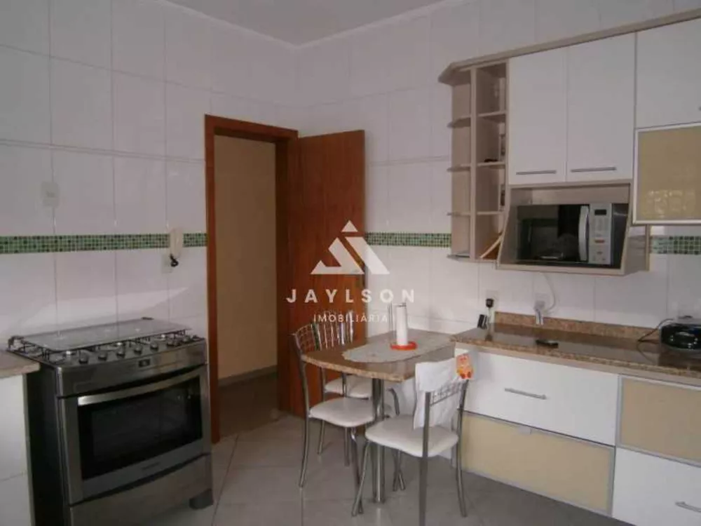 Casa de Vila à venda com 3 quartos, 128m² - Foto 4