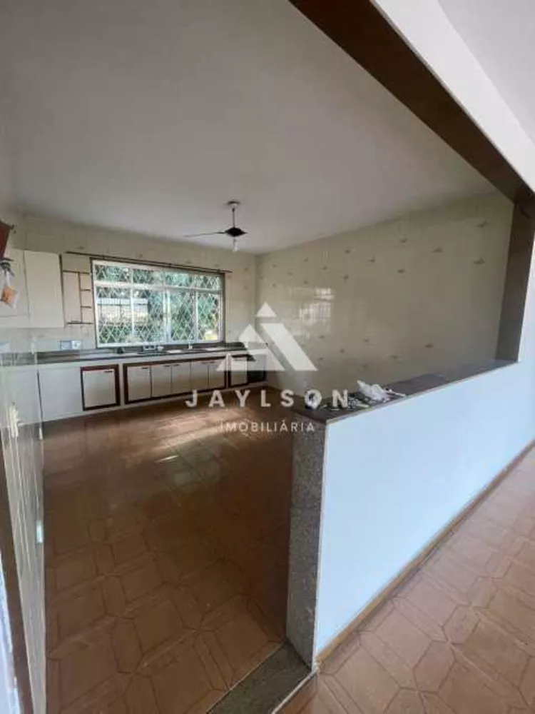 Apartamento à venda com 3 quartos, 291m² - Foto 1