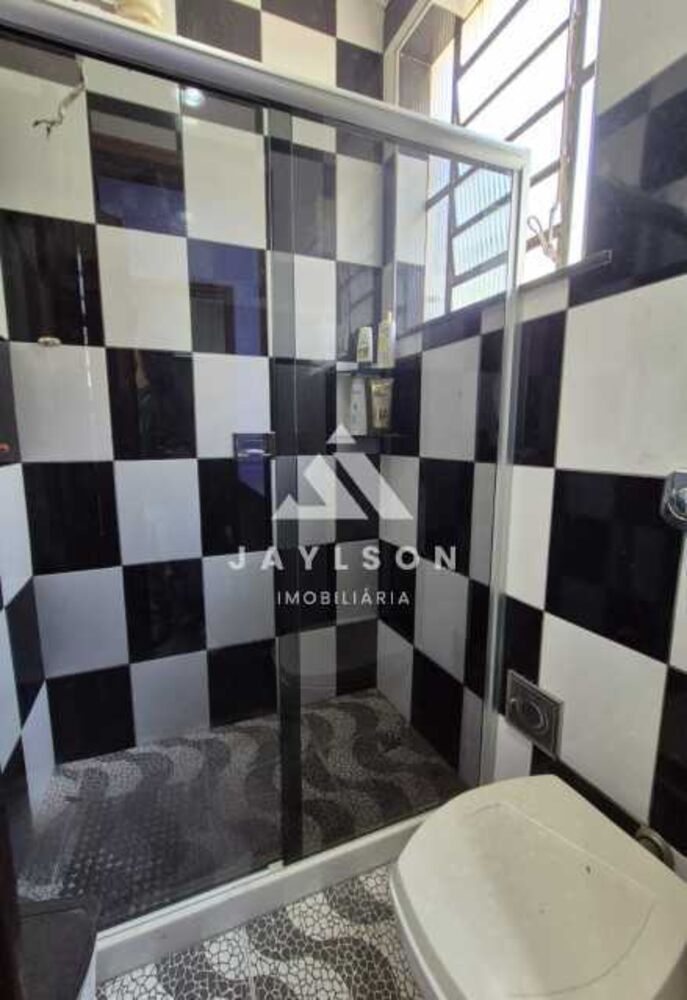 Casa à venda com 3 quartos, 297m² - Foto 3