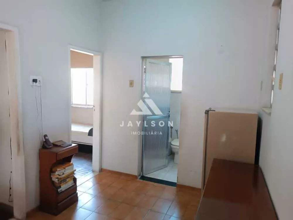 Casa à venda com 2 quartos, 140m² - Foto 11