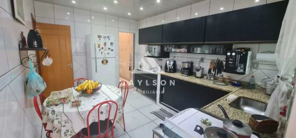 Casa à venda com 3 quartos, 137m² - Foto 8