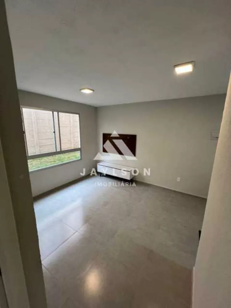 Apartamento à venda com 2 quartos, 44m² - Foto 3