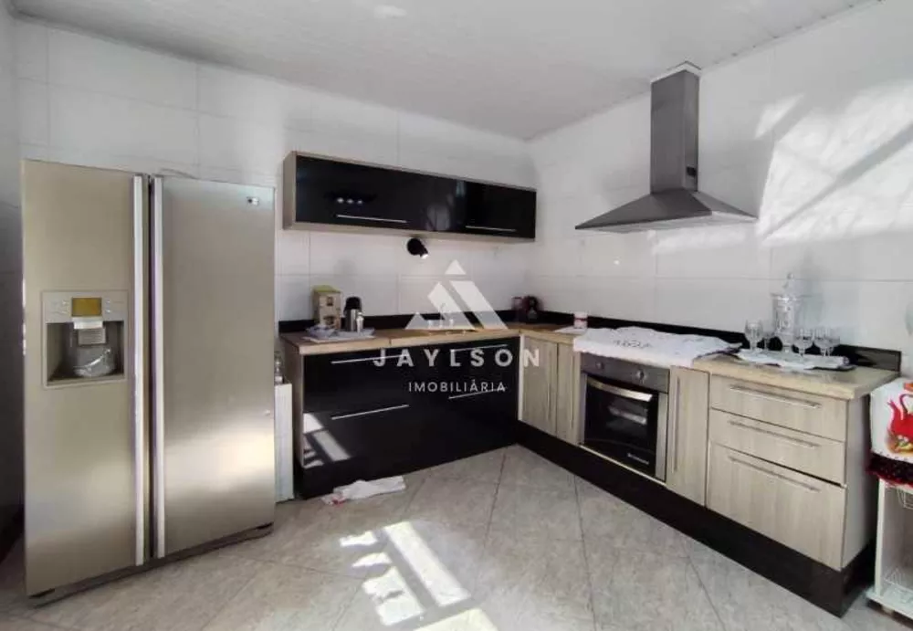 Casa, 4 quartos, 146 m² - Foto 2