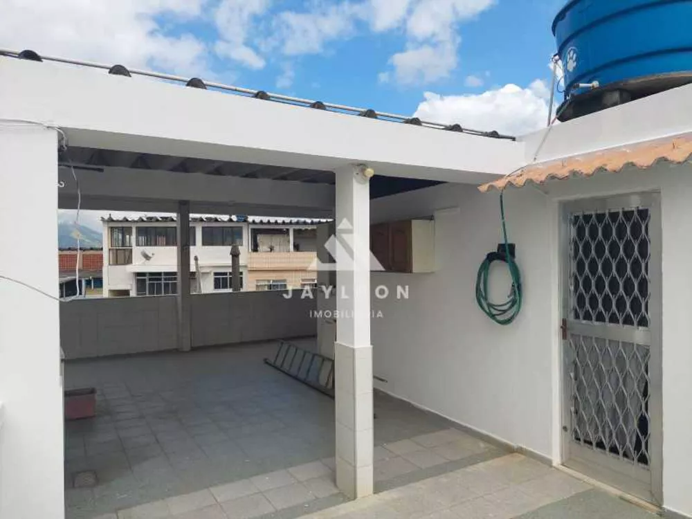 Apartamento à venda com 3 quartos, 160m² - Foto 3