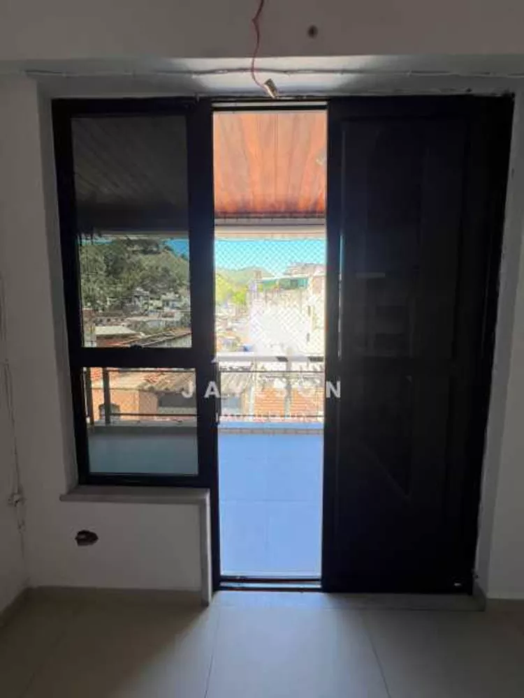 Apartamento à venda com 2 quartos, 66m² - Foto 4