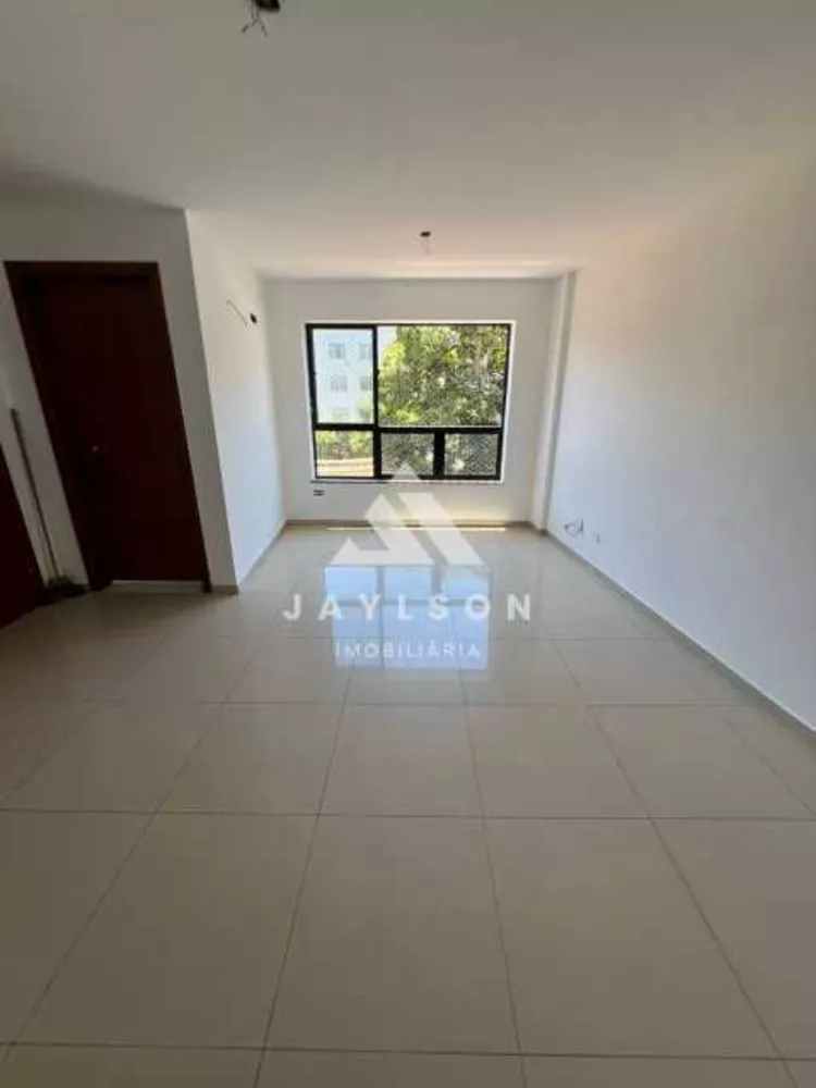 Apartamento à venda com 2 quartos, 66m² - Foto 1