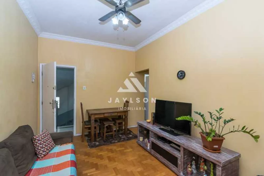 Apartamento à venda com 2 quartos, 74m² - Foto 2