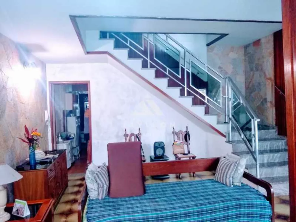 Casa de Condomínio à venda com 4 quartos, 100m² - Foto 4