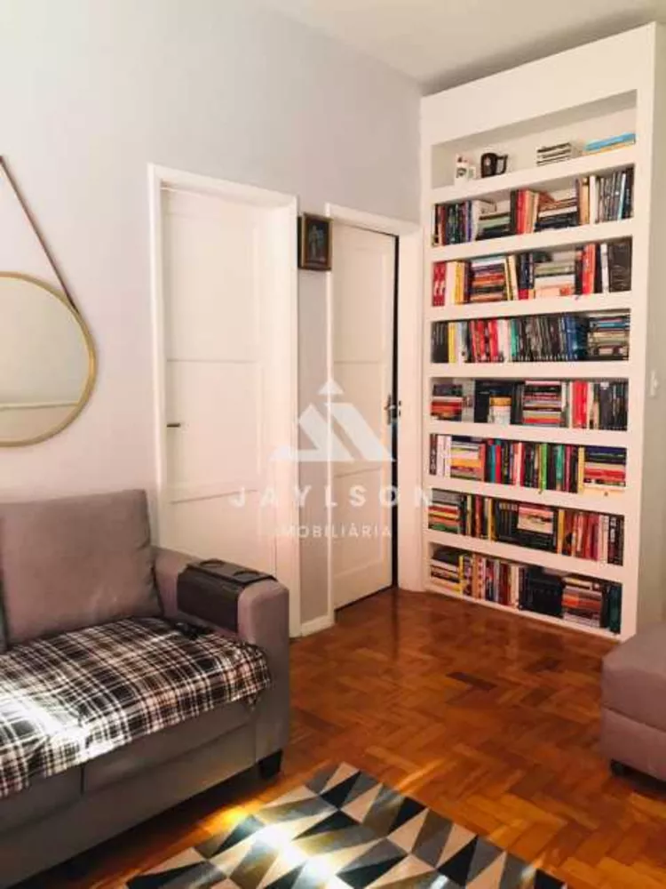 Apartamento à venda com 3 quartos, 104m² - Foto 2