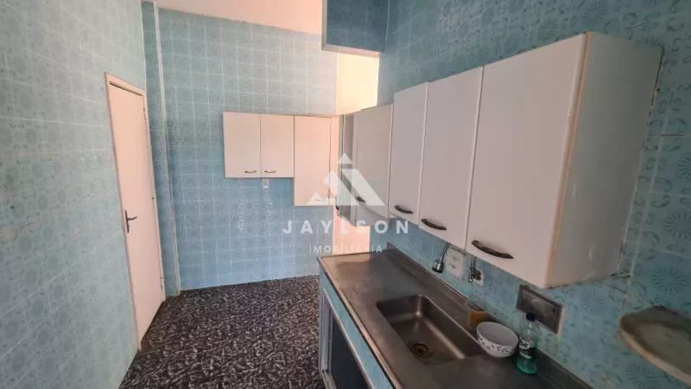 Apartamento à venda com 2 quartos, 80m² - Foto 17