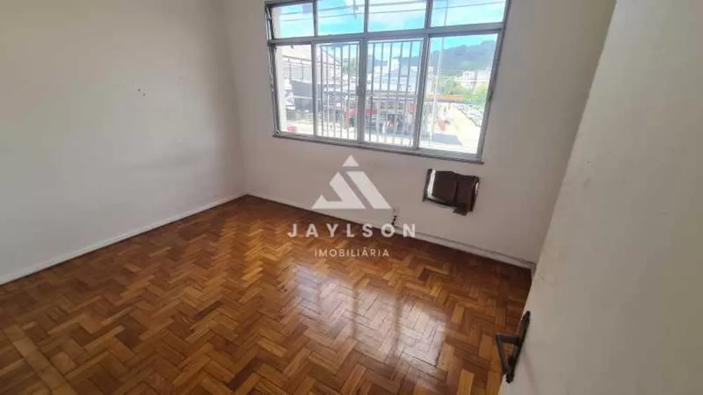 Apartamento à venda com 2 quartos, 80m² - Foto 11