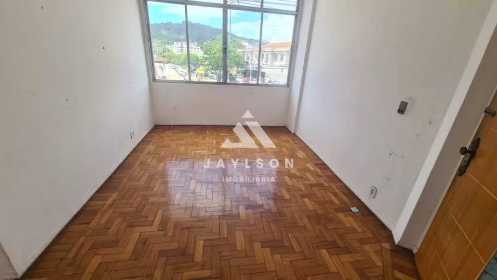 Apartamento à venda com 2 quartos, 80m² - Foto 1