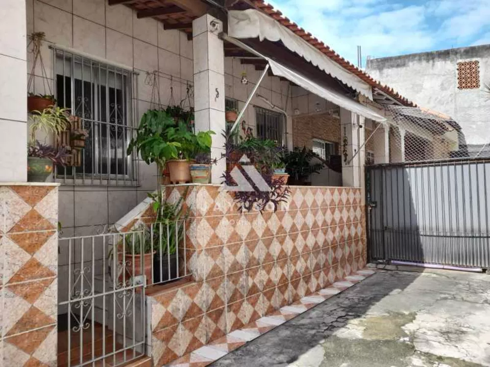 Casa de Vila à venda com 2 quartos, 90m² - Foto 1