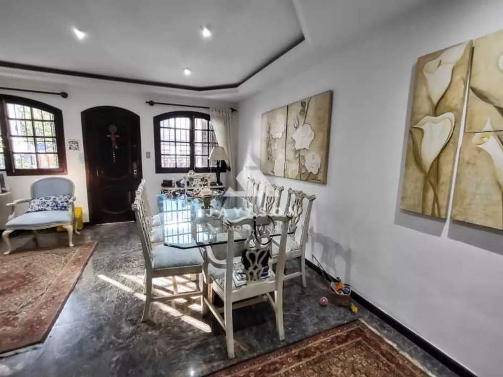 Casa à venda com 5 quartos, 171m² - Foto 5