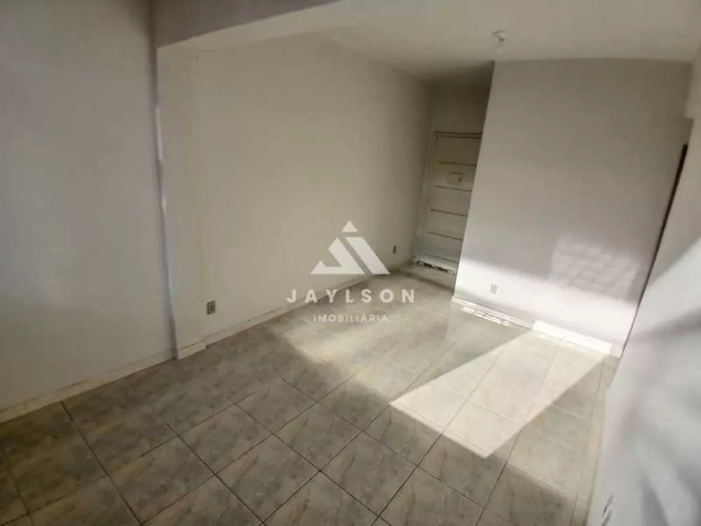 Apartamento à venda com 3 quartos, 75m² - Foto 3