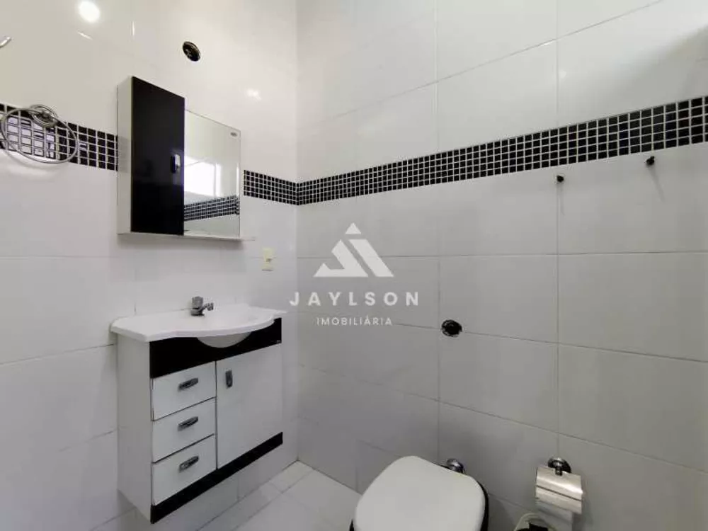 Casa, 6 quartos, 185 m² - Foto 1