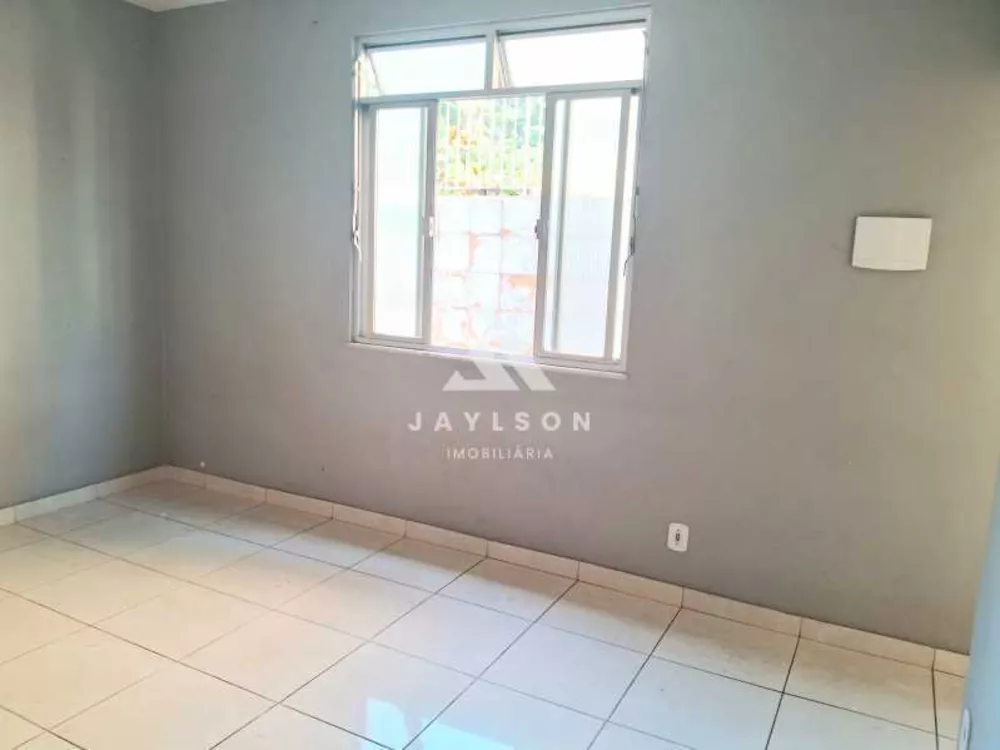 Apartamento à venda com 2 quartos, 100m² - Foto 3