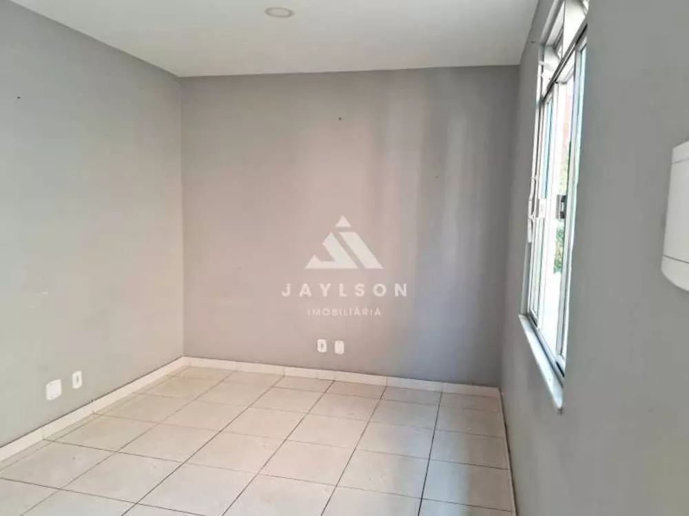 Apartamento à venda com 2 quartos, 100m² - Foto 2