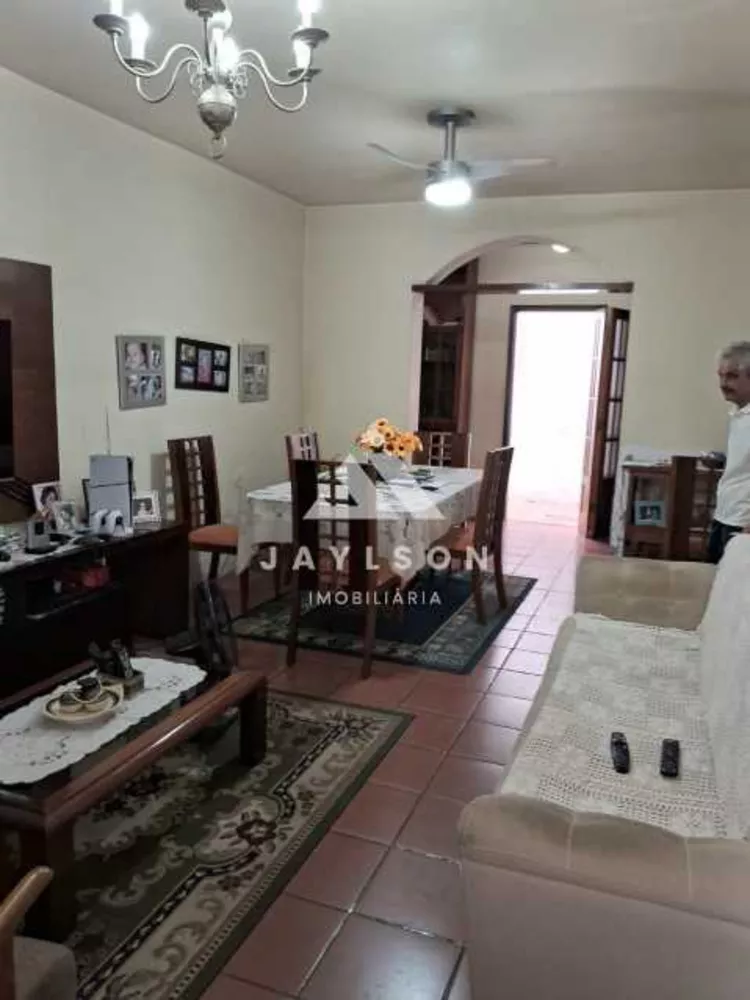 Casa à venda com 3 quartos, 200m² - Foto 3