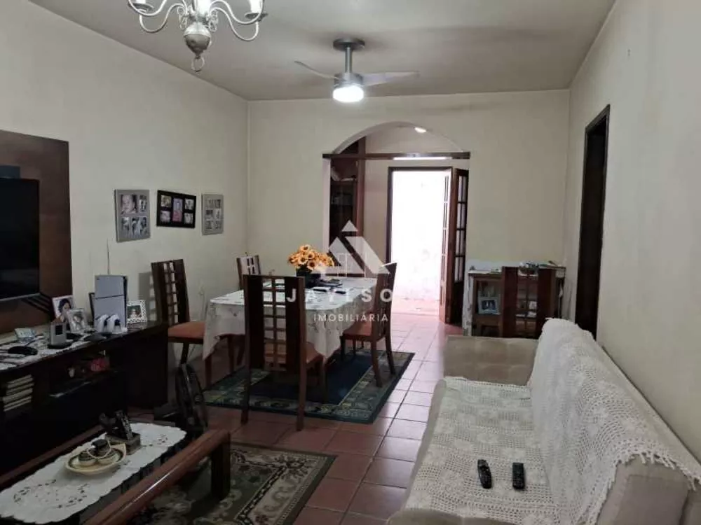 Casa à venda com 3 quartos, 200m² - Foto 4