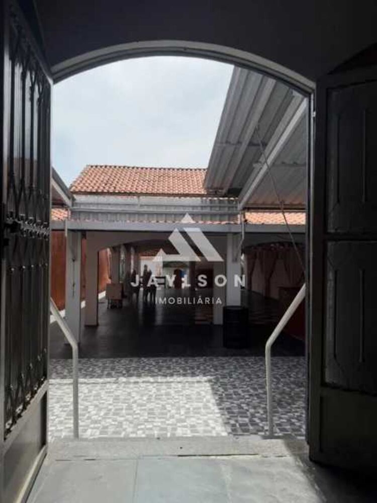 Casa, 2 quartos, 220 m² - Foto 1