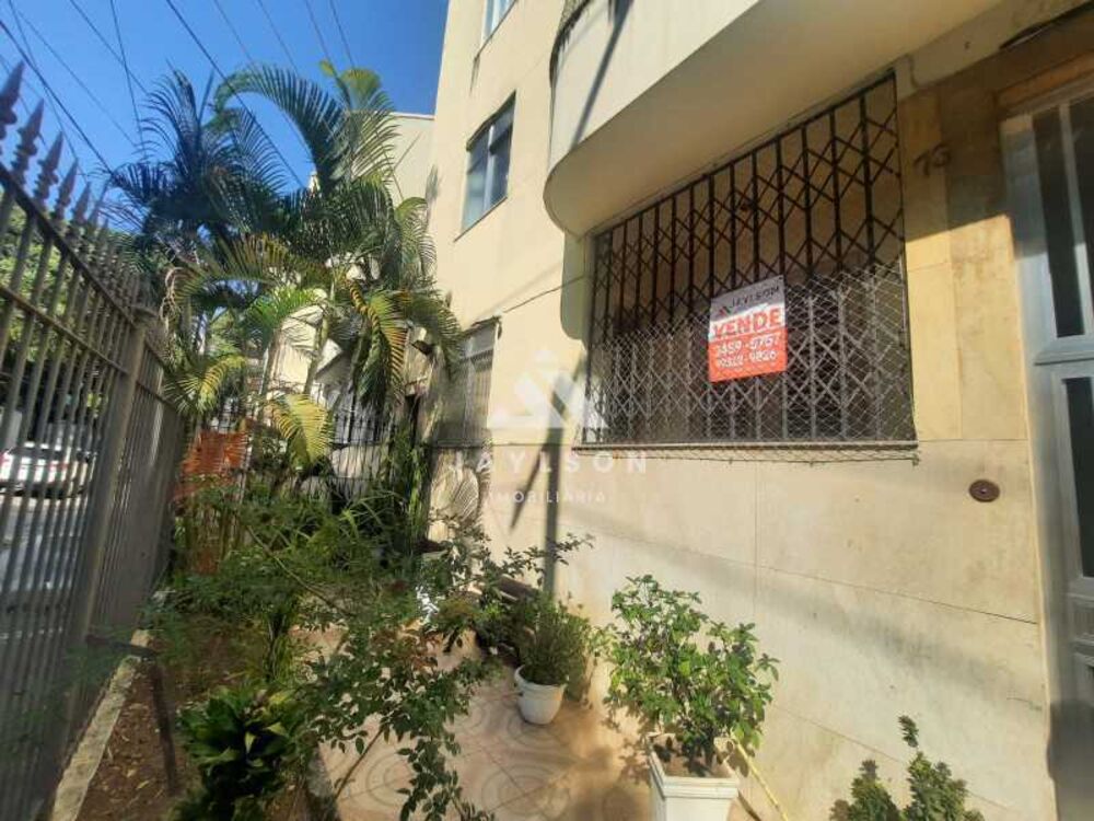 Apartamento à venda com 3 quartos, 76m² - Foto 2