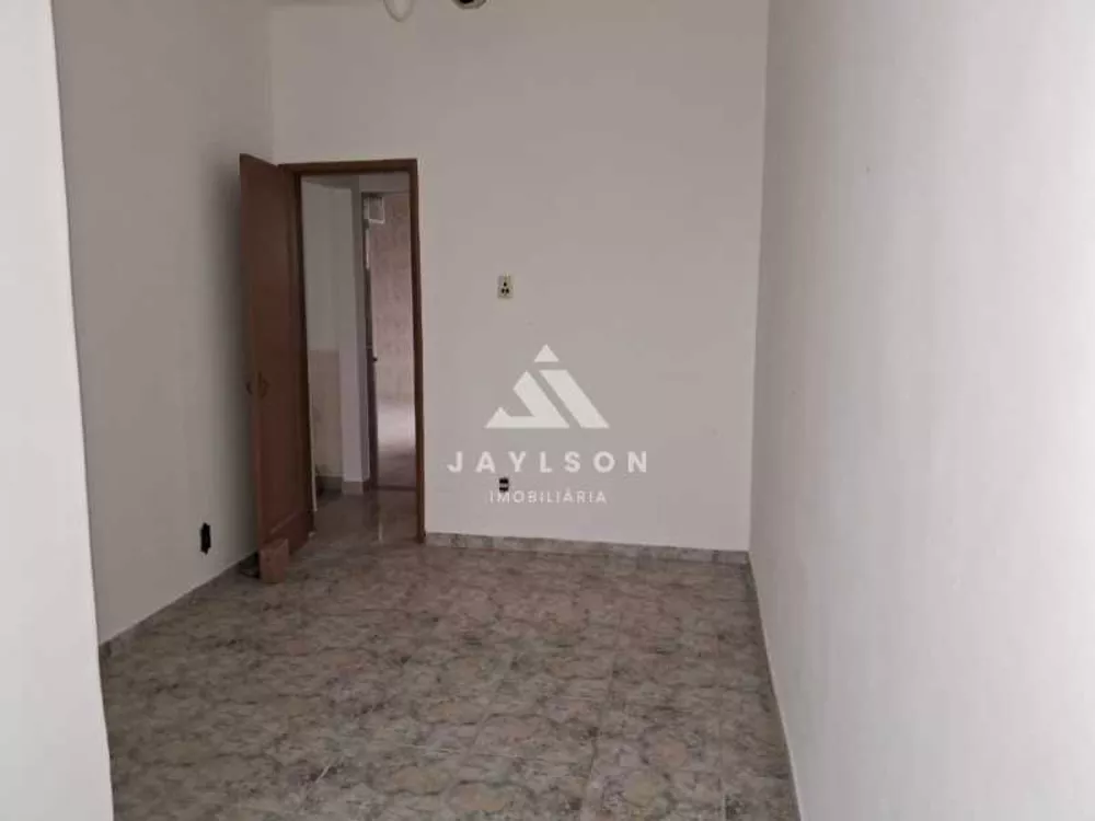 Apartamento à venda com 2 quartos, 62m² - Foto 5