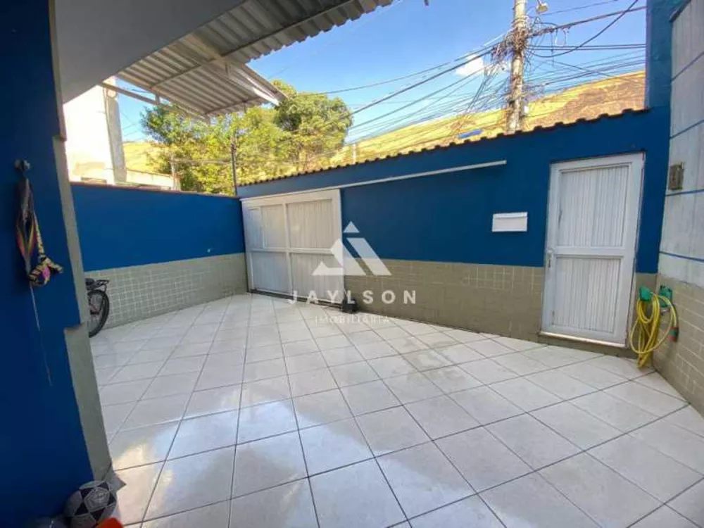 Casa à venda com 2 quartos, 130m² - Foto 2