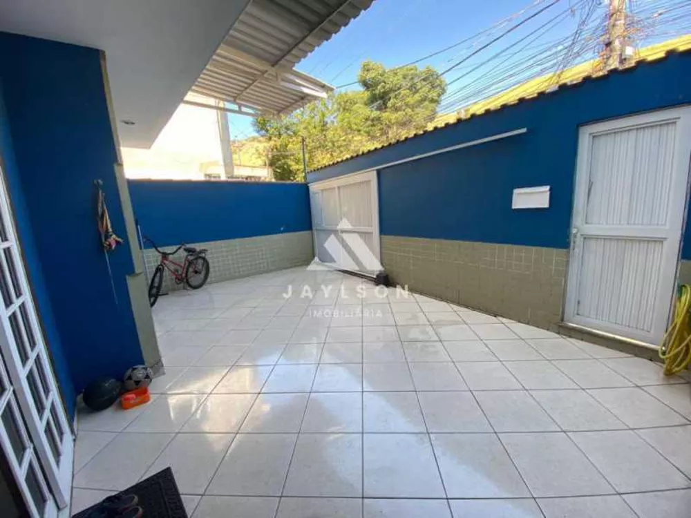 Casa à venda com 2 quartos, 130m² - Foto 3