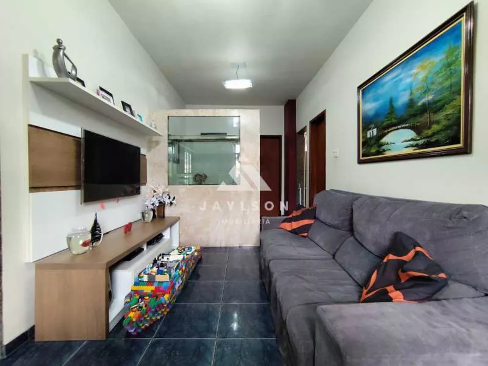 Casa à venda com 3 quartos, 210m² - Foto 7