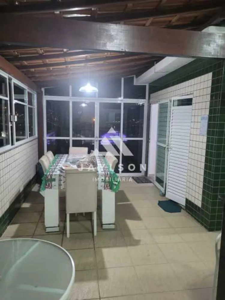 Cobertura, 3 quartos, 220 m² - Foto 3