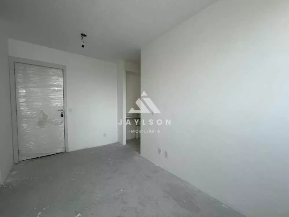 Apartamento à venda com 1 quarto, 33m² - Foto 2