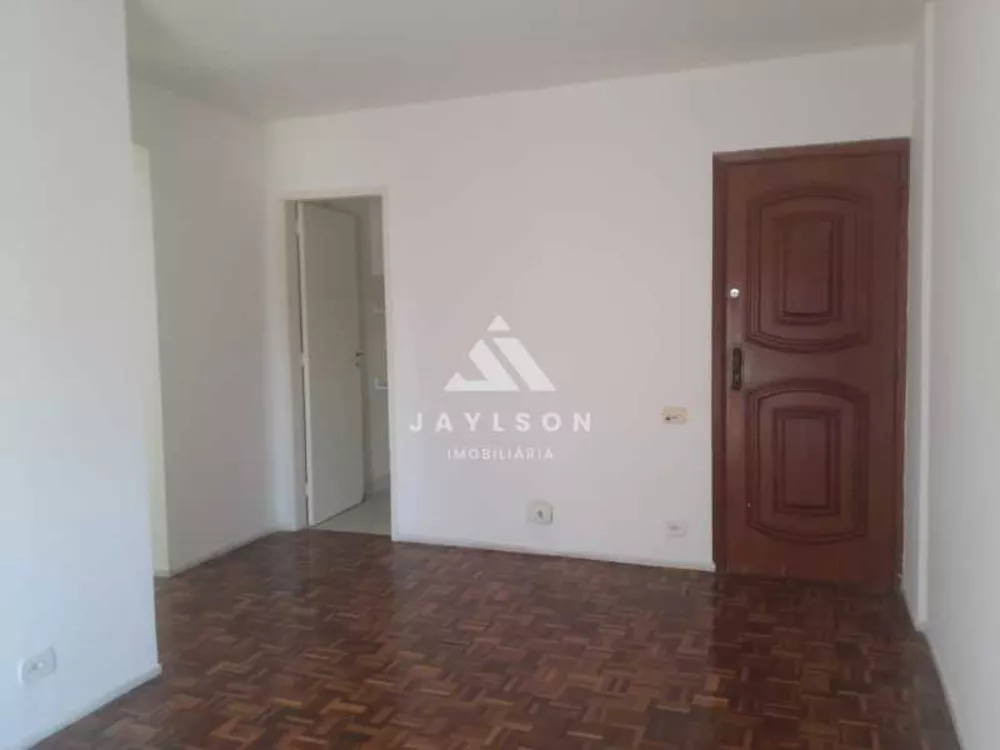 Apartamento à venda com 2 quartos, 72m² - Foto 3